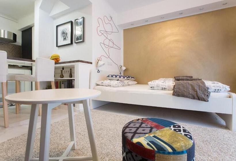 Witty Please & Bardot