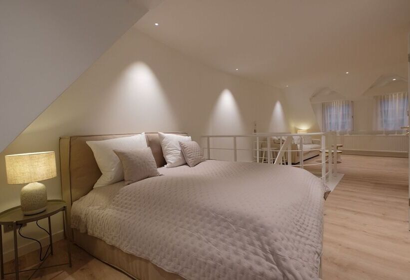 Boutique Charme Apartments 10