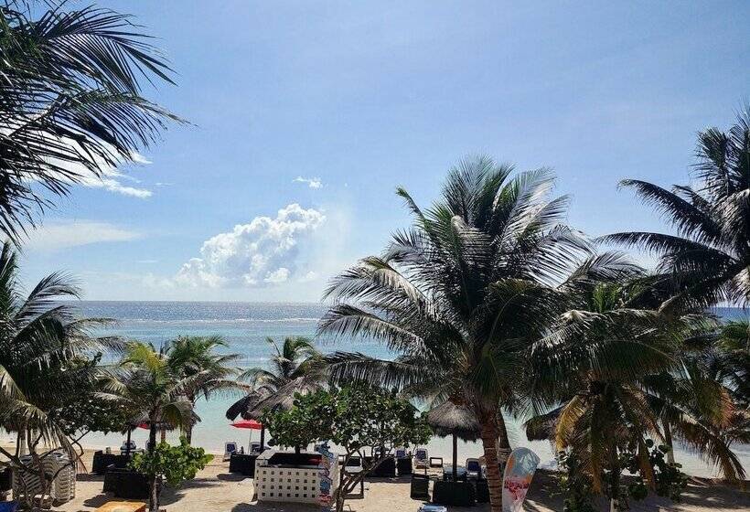 El Fuerte Beach Resort