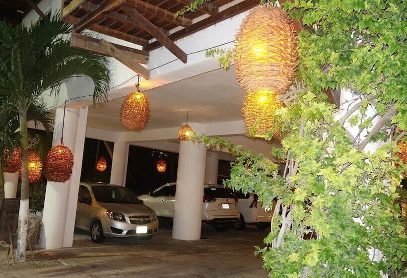 El Fuerte Beach Resort