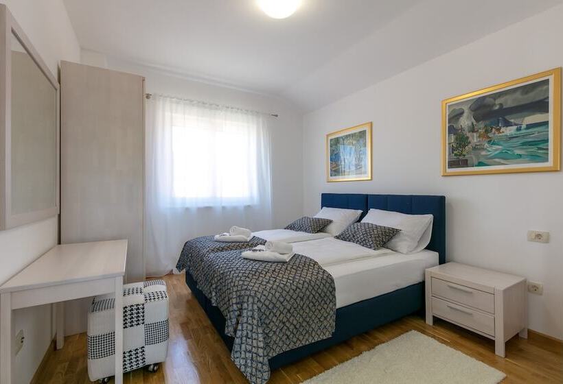 Family Villa Makarac Perfect Place To Get Away And Relax