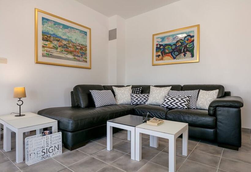 Family Villa Makarac Perfect Place To Get Away And Relax