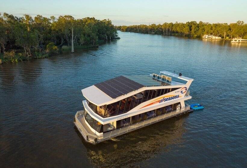 هتل All Seasons Houseboats