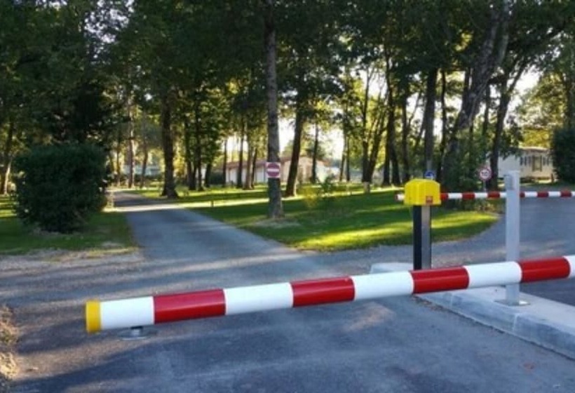 בית מלון כפרי Camping Fleur D Oléron