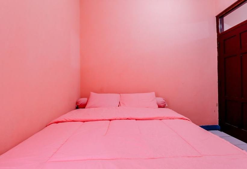 Отель Homestay Penginapan Anita