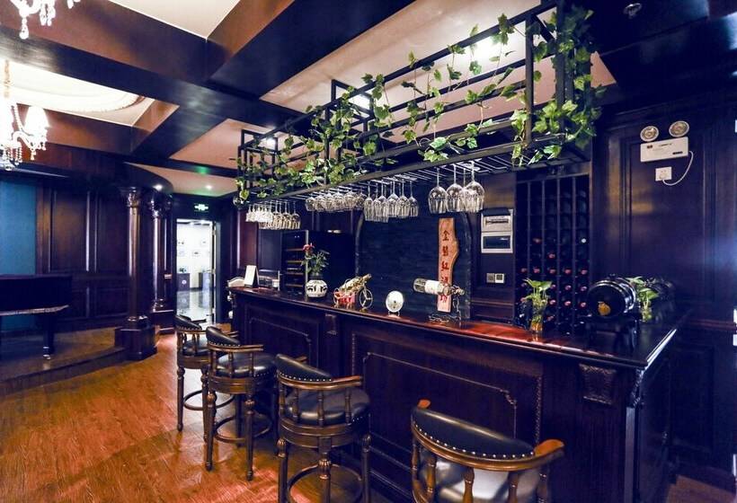 Отель Jinbi Club Boutique