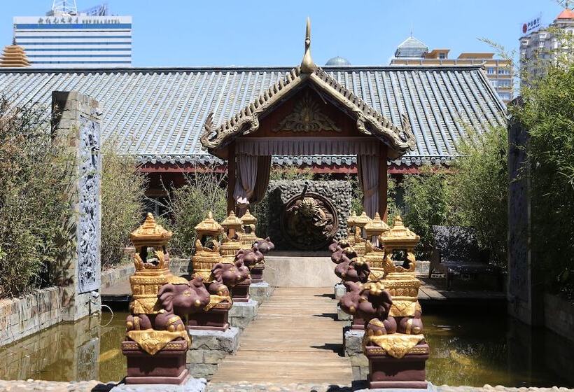 Отель Jinbi Club Boutique