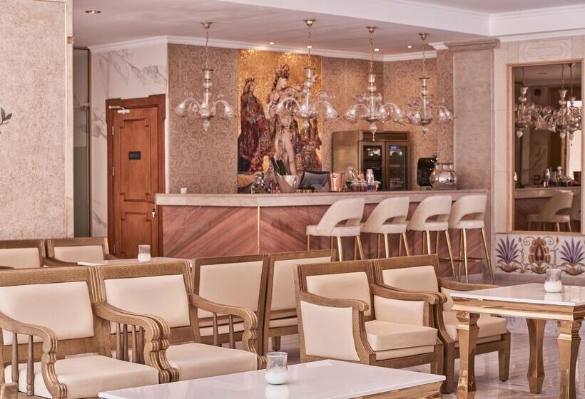هتل Mythos Palace Resort