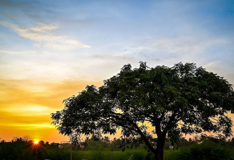 בית מלון כפרי Laxmi Empire