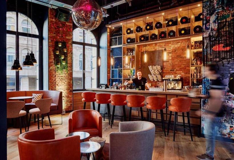 Me And All Hotel Hanover, By Hyatt