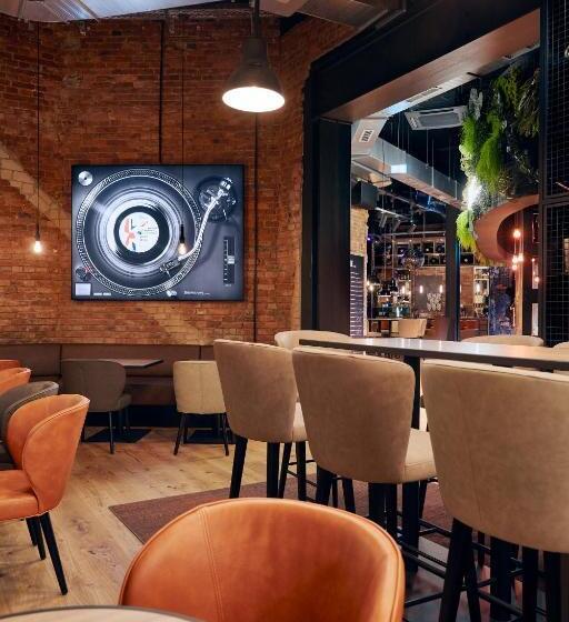 Me And All Hotel Hanover, By Hyatt