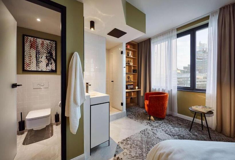 Me And All Hotel Hanover, By Hyatt