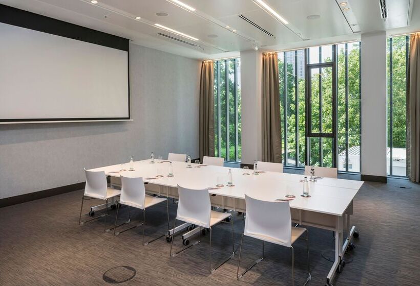 酒店 Meliá Frankfurt City