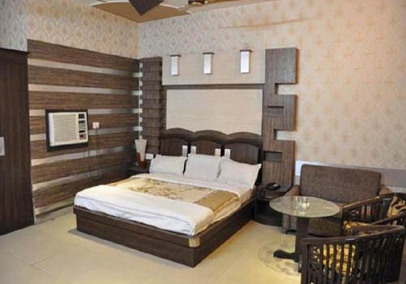 酒店 Capital O74359 Mukut Mahal