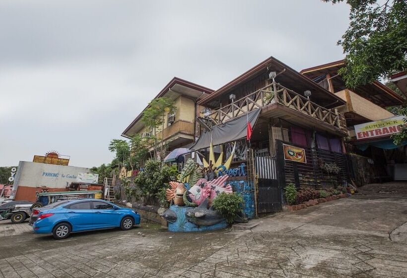 Szálloda Oyo 588 Sunrock Resort