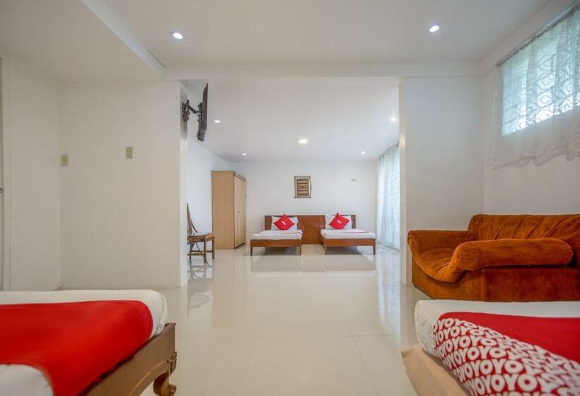 Szálloda Oyo 588 Sunrock Resort