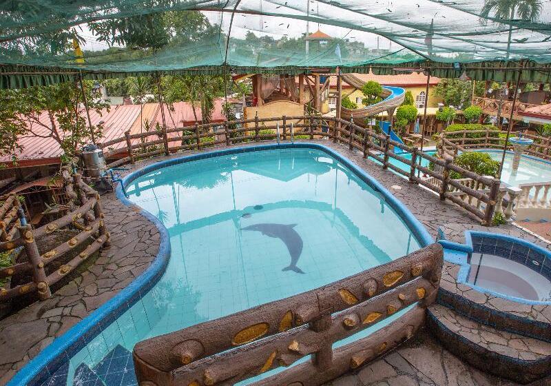 Szálloda Oyo 588 Sunrock Resort