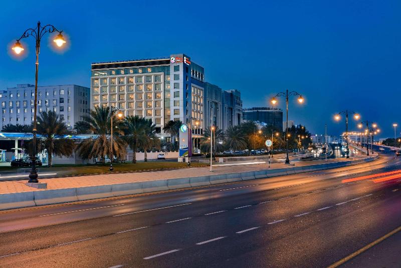 هتل Ramada Encore By Wyndham Muscat Al Ghubra