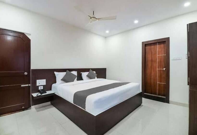 Отель Sri Raghavendra Inn