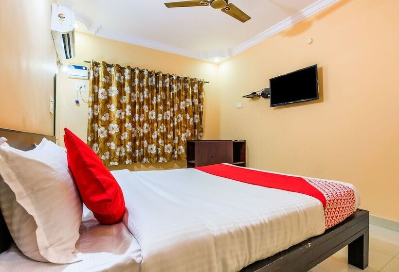 בית מלון כפרי Srinivas Residency By Oyo Rooms