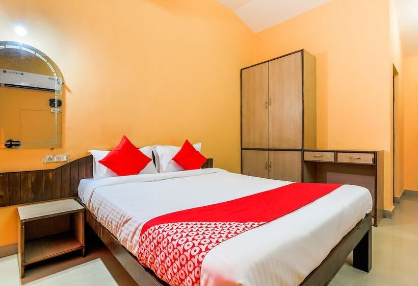 בית מלון כפרי Srinivas Residency By Oyo Rooms