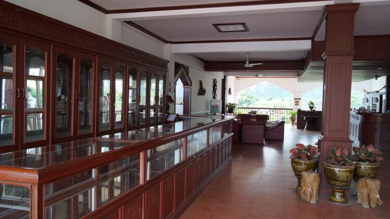 هتل Vang Vieng Consiana