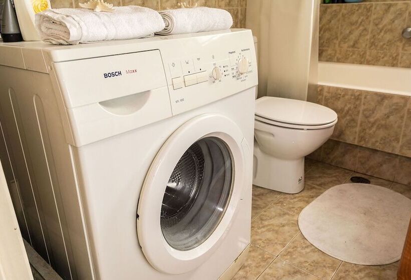 Lux Airport Apartment