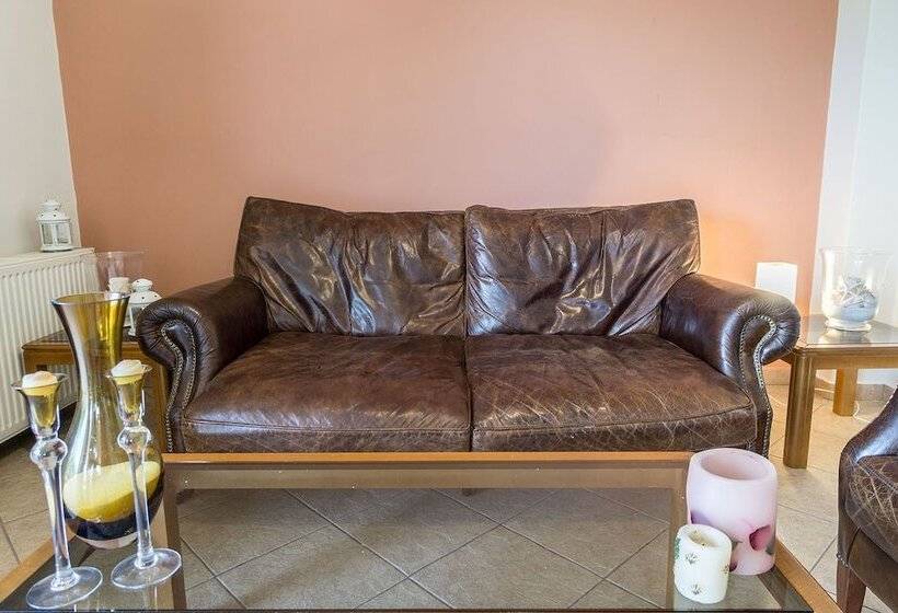 Lux Airport Apartment