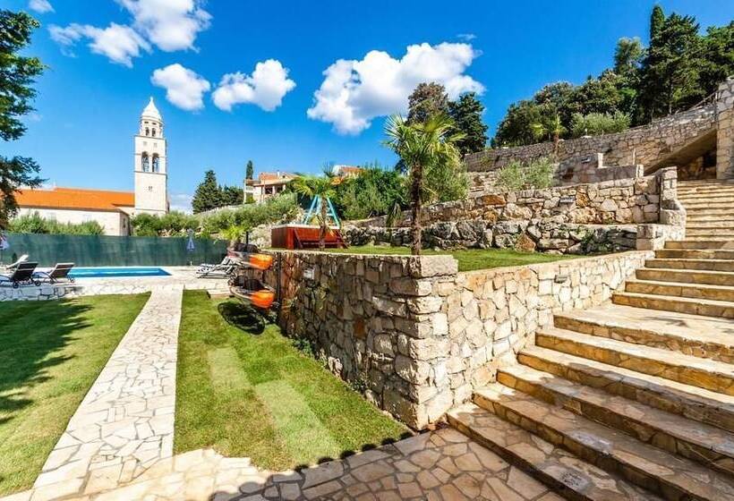 Luxury Villa Gabriela