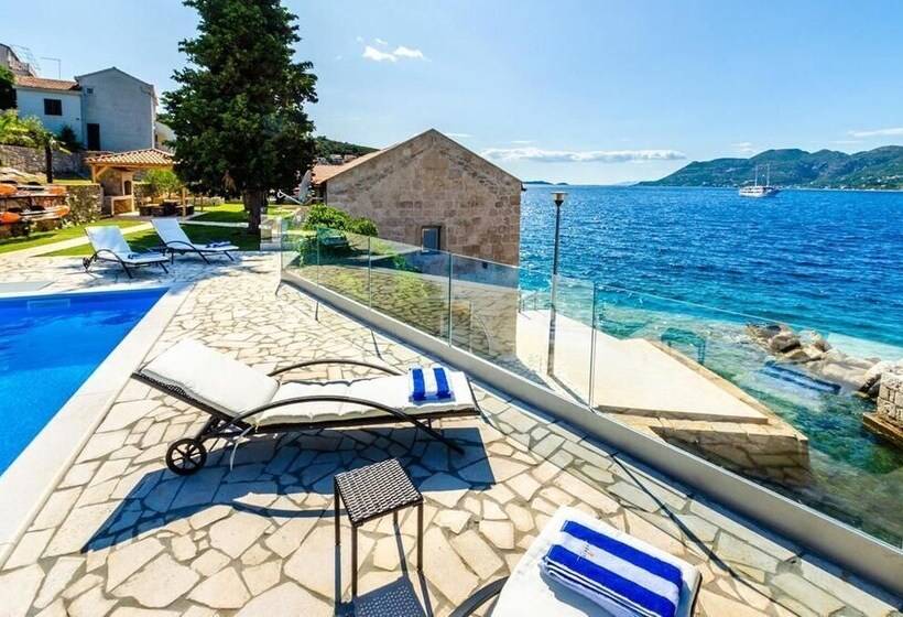 Luxury Villa Gabriela