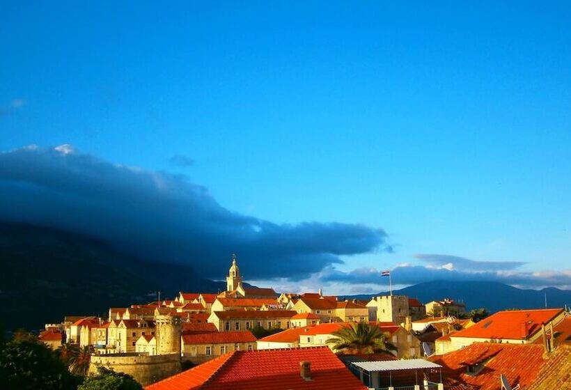 פנסיון Apartments An Ni   Adults Only