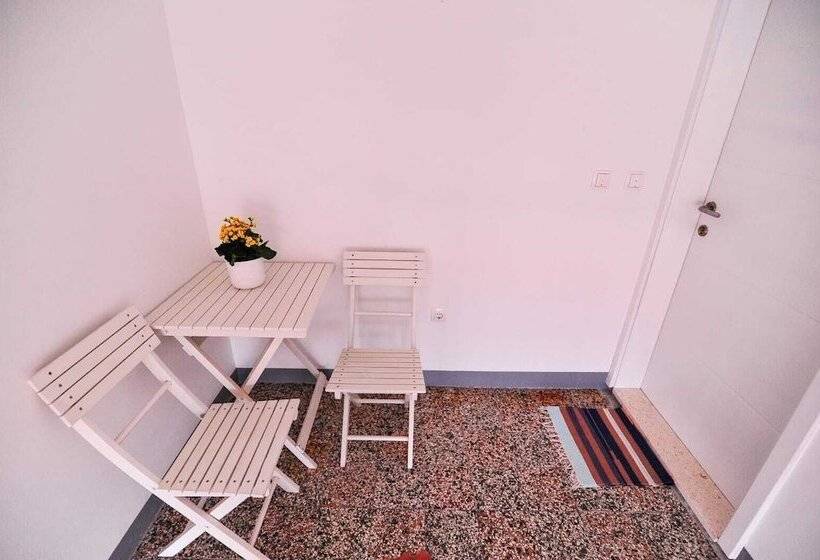 פנסיון Apartments An Ni   Adults Only