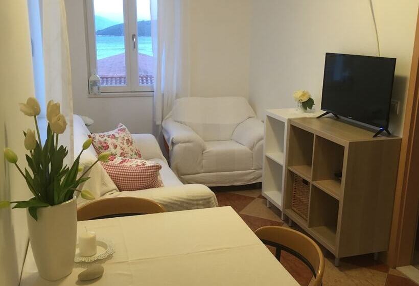 Пансион Apartments And Rooms Katija & Egon