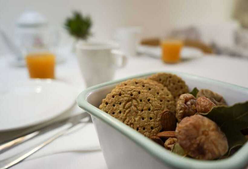 Пансион Apartments And Rooms Katija & Egon