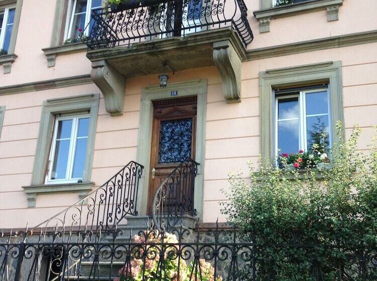 פנסיון Chambres D Hotes  Le Magnolia