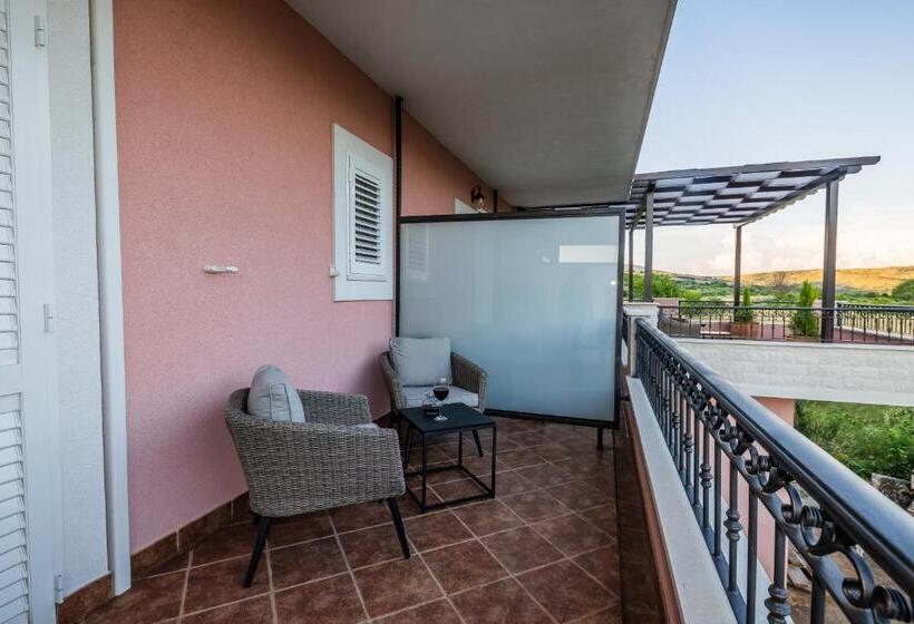 بنسيون San Mihael Luxury Rooms 1