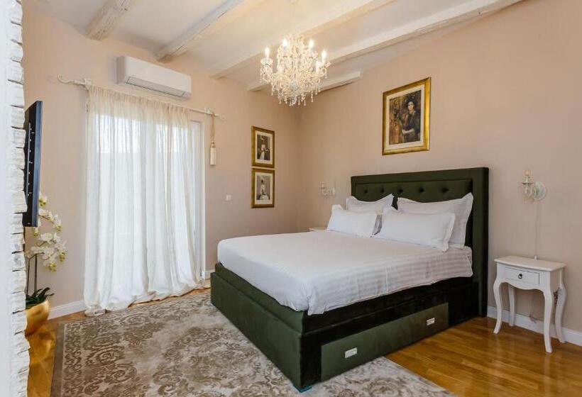 بنسيون San Mihael Luxury Rooms 1