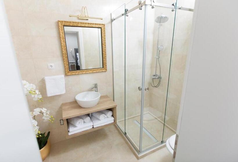 بنسيون San Mihael Luxury Rooms 1