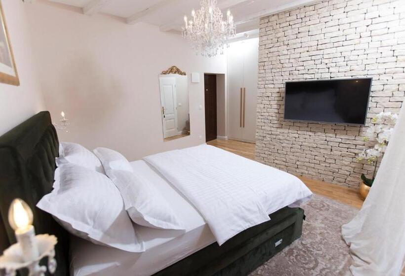 ペンション San Mihael Luxury Rooms 1