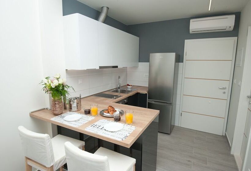 Seaside Luxury Suites