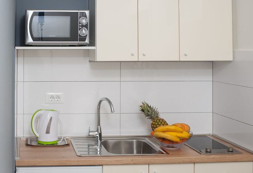 Seaside Luxury Suites