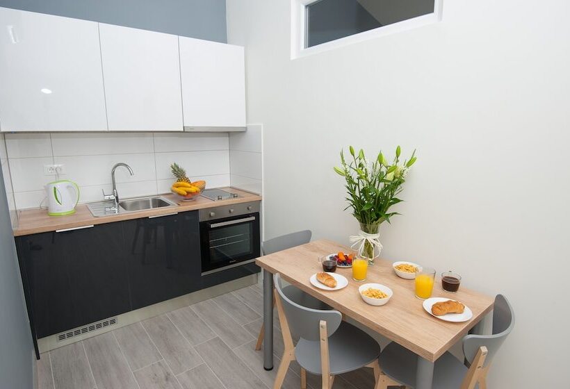 Seaside Luxury Suites