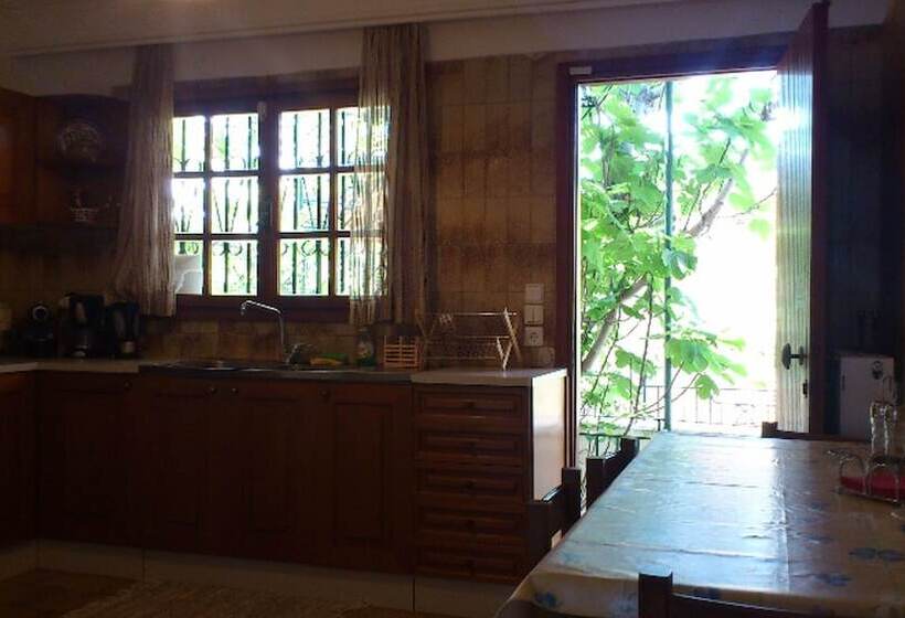 Villa Anastasia Beach Front