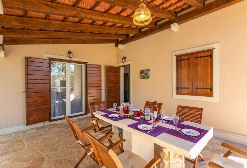 Villa Helena