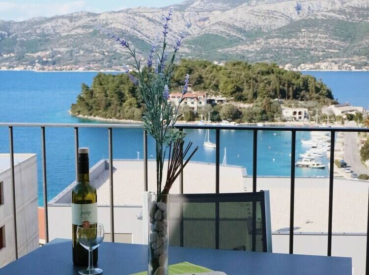 White Cloud Apartments