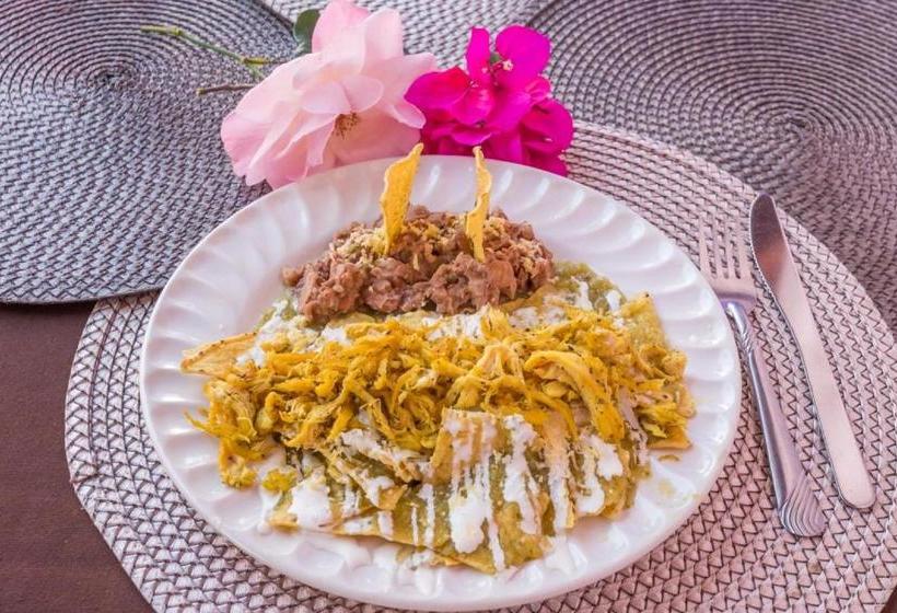 فندق De Cervantes