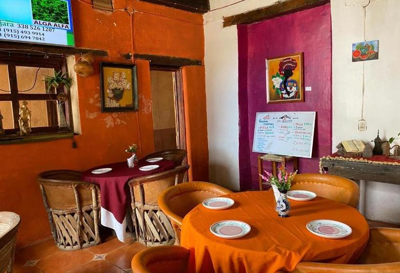 فندق De Cervantes