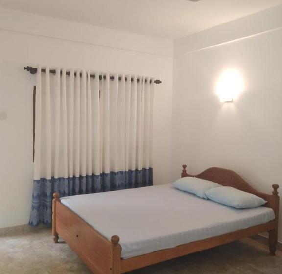 בית מלון כפרי Emerald Guest House