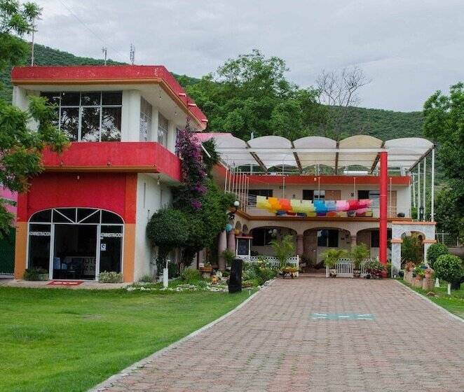 فندق Muñoz De Luna