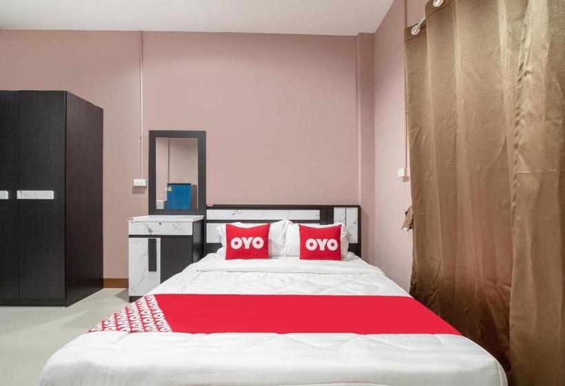 ホテル Oyo 784 Brown Home Sattahip